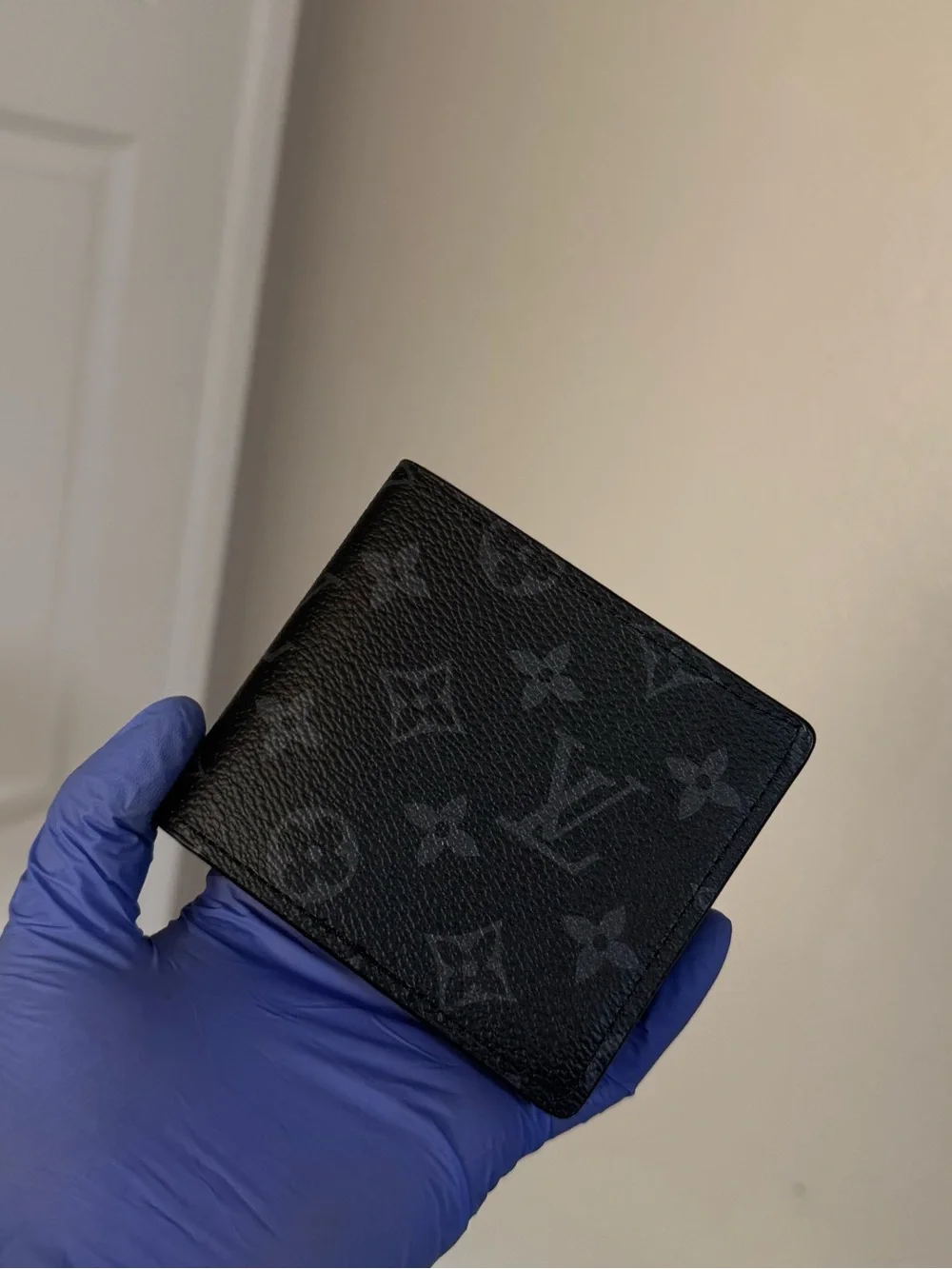 Louis Vuitton Black Men's Compact Bifold Wallet with Signature Monogram